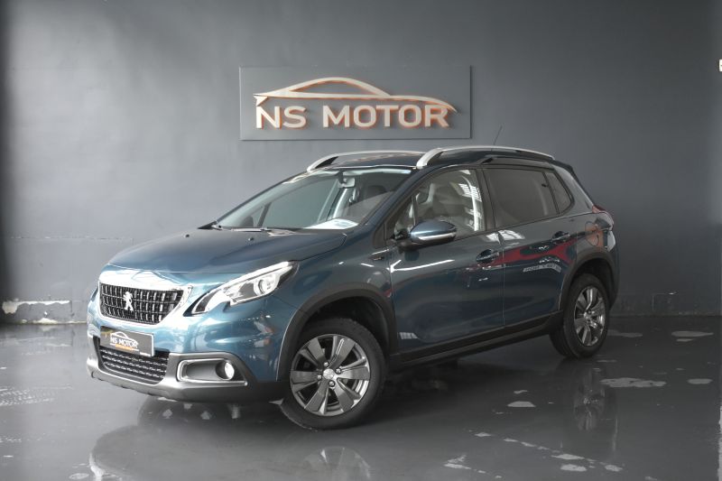 PEUGEOT 2008 SIGNATURE 1.5 BLUEHDI 100CV
