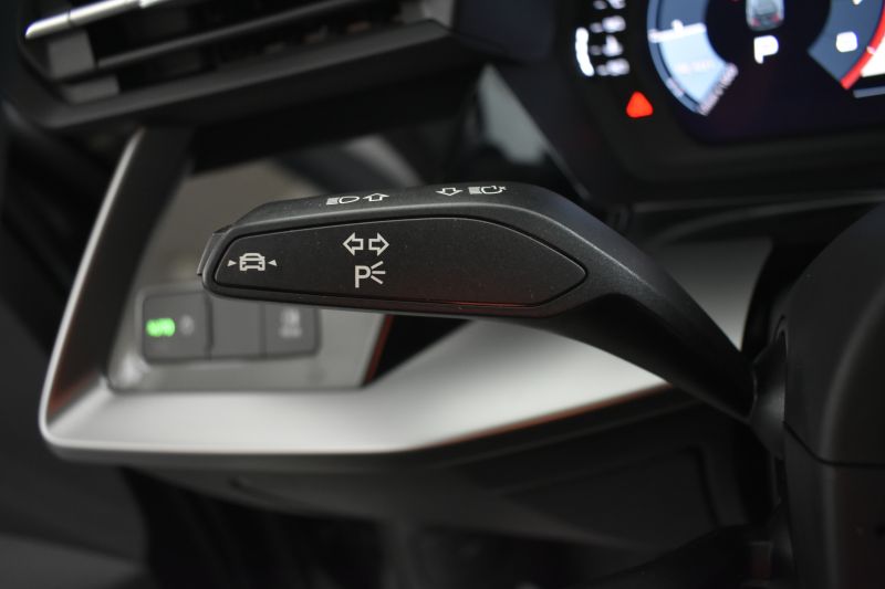 AUDI A3 SPORTBACK 30 TFSI 110 CV S TRONIC S LINE