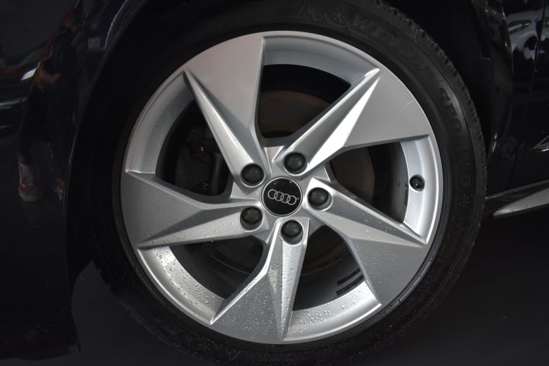 AUDI A3 SEDAN 30 TFSI 110 CV S TRONIC S LINE