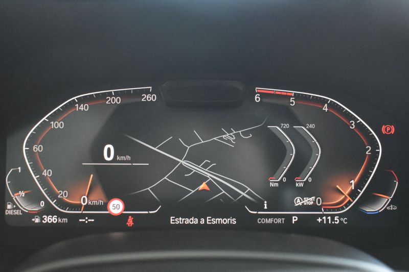 BMW SERIE 8 840D XDRIVE COUPE IVA DEDUCIBLE