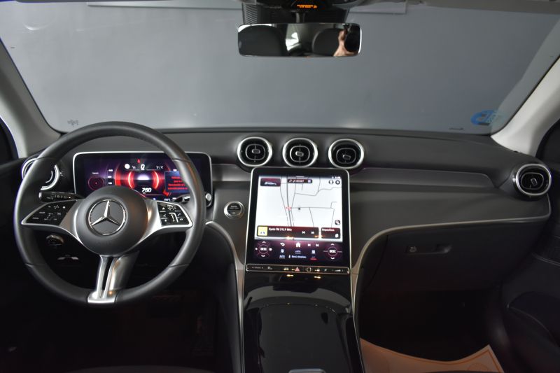 MERCEDES-BENZ GLC 220D 4MATIC AT9