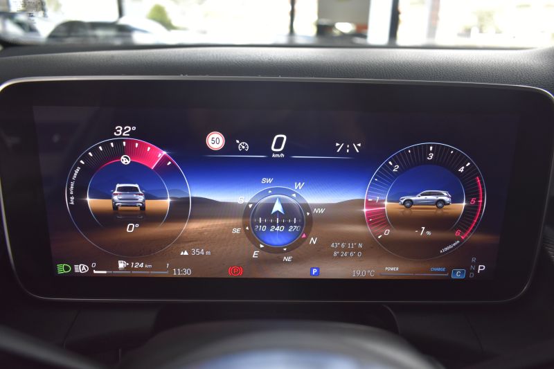 MERCEDES-BENZ GLC 220D 4MATIC AT9