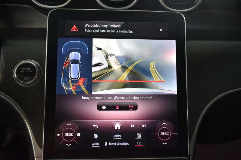 MERCEDES-BENZ GLC 220D 4MATIC AT9