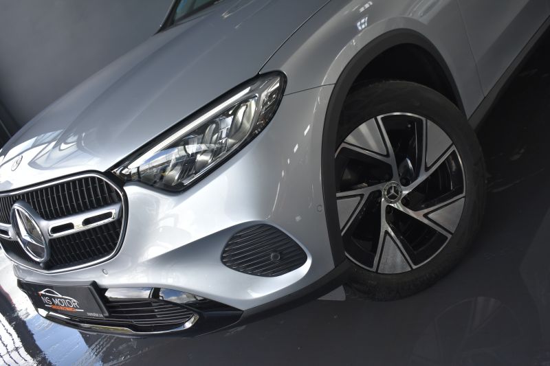 MERCEDES-BENZ GLC 220D 4MATIC AT9