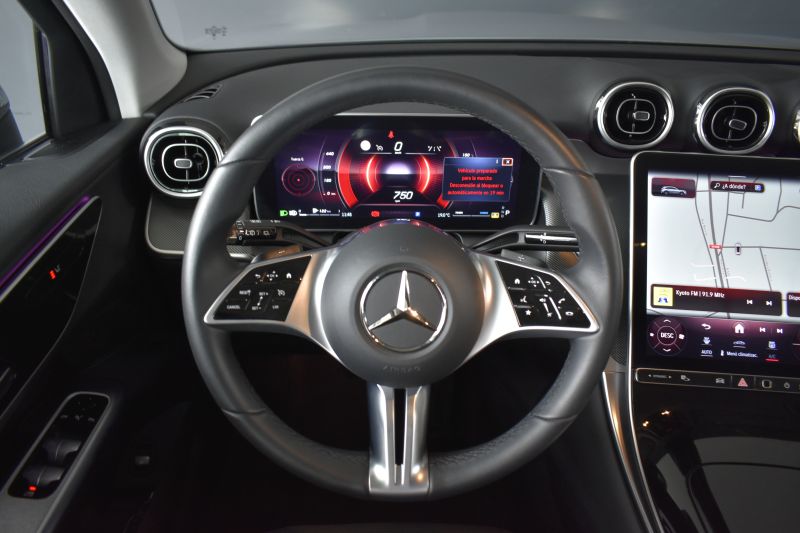 MERCEDES-BENZ GLC 220D 4MATIC AT9