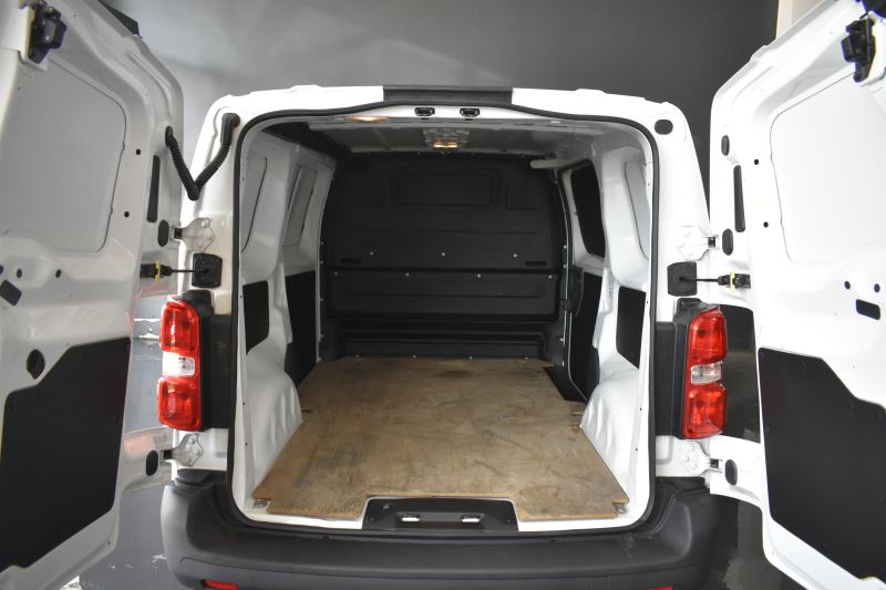 PEUGEOT EXPERT FURGON 1.5 BLUEHDI 120CV