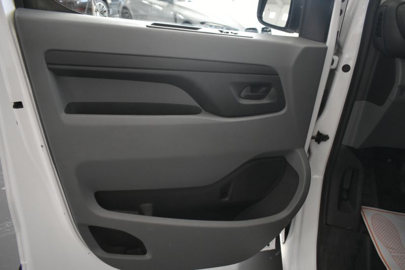 PEUGEOT EXPERT FURGON 1.5 BLUEHDI 120CV