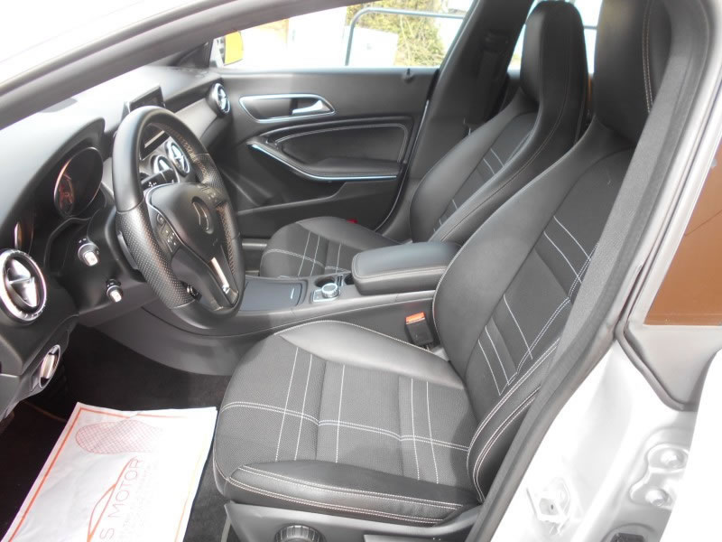 MERCEDES-BENZ CLASE Cla  CLA 220 AVANTGARDE NAVI BIXENON FULL