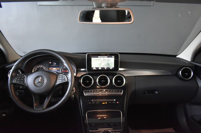 MERCEDES-BENZ CLASE C ESTATE 200D 2.2 136CV BUSINESS MERCEDES-BENZ CLASE C ESTATE 200D 2.2 136CV BUSINESS