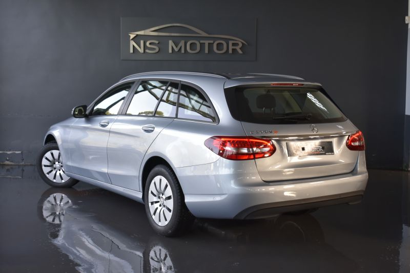MERCEDES-BENZ CLASE C ESTATE 200D 2.2 136CV BUSINESS MERCEDES-BENZ CLASE C ESTATE 200D 2.2 136CV BUSINESS