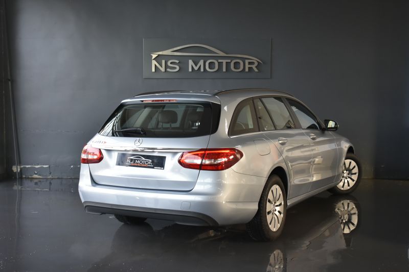 MERCEDES-BENZ CLASE C ESTATE 200D 2.2 136CV BUSINESS MERCEDES-BENZ CLASE C ESTATE 200D 2.2 136CV BUSINESS