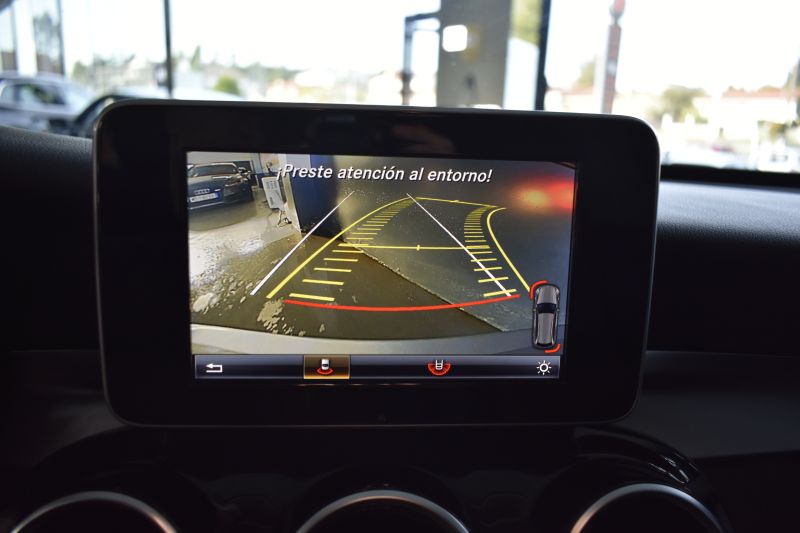 MERCEDES-BENZ CLASE C ESTATE 200D 2.2 136CV BUSINESS MERCEDES-BENZ CLASE C ESTATE 200D 2.2 136CV BUSINESS