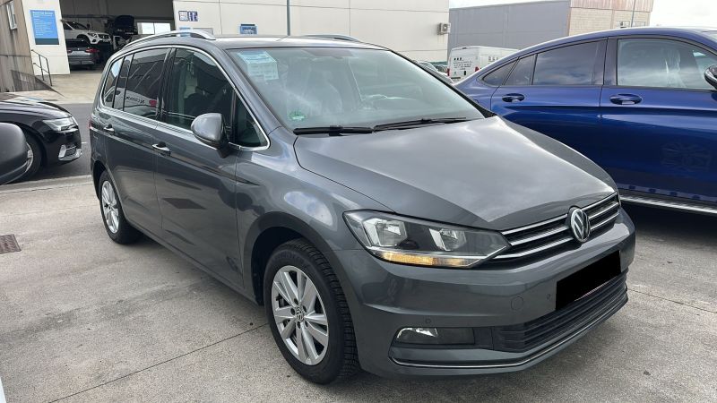 VOLKSWAGEN TOURAN SPORT 1.5 TSI 150CV 5 PLAZAS