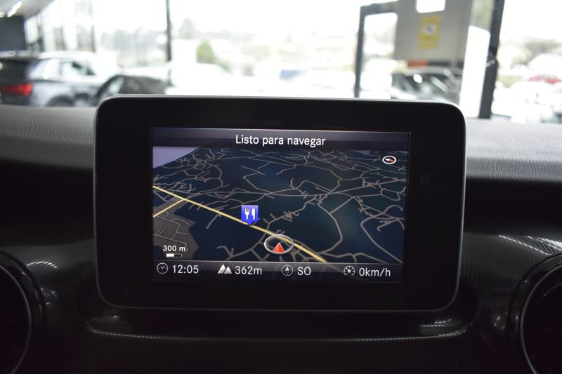 MERCEDES-BENZ CLASE V 220 D 165CV AT9