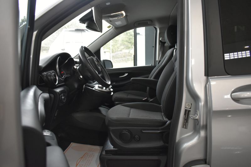 MERCEDES-BENZ CLASE V 220 D 165CV AT9