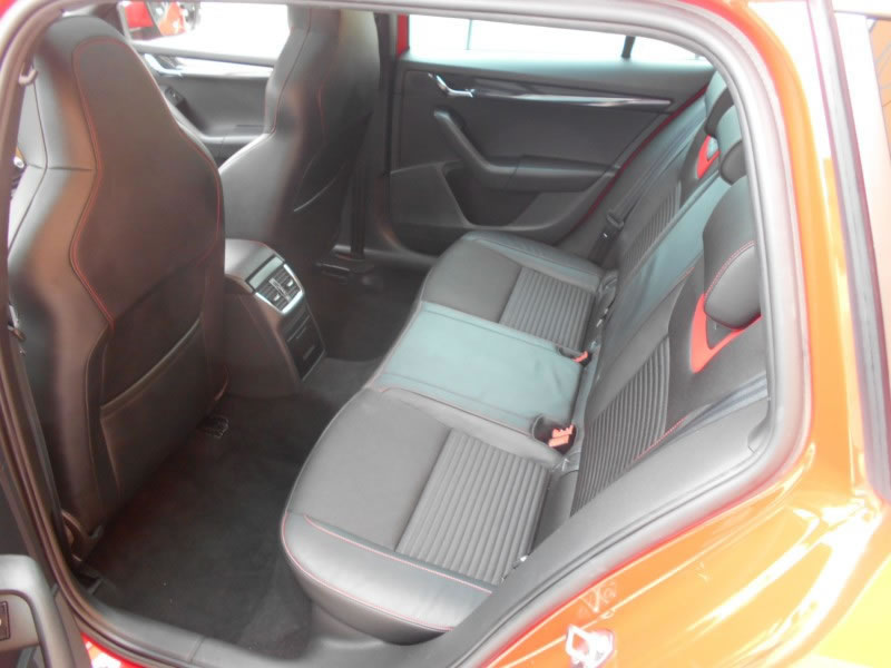 SKODA OCTAVIA RS 184CV FULL