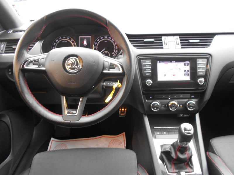 SKODA OCTAVIA RS 184CV FULL