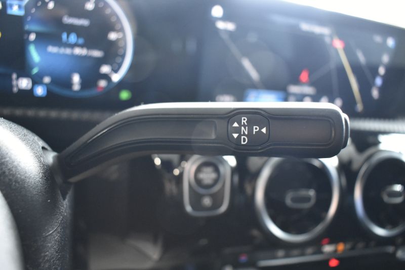 MERCEDES-BENZ CLA SHOOTING BRAKE   200D 150CV BUSINESS DCT