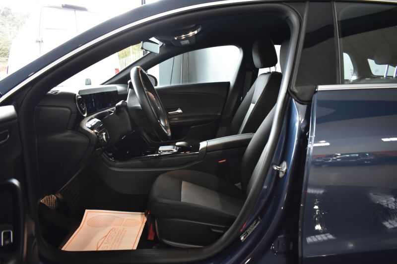 MERCEDES-BENZ CLA SHOOTING BRAKE   200D 150CV BUSINESS DCT