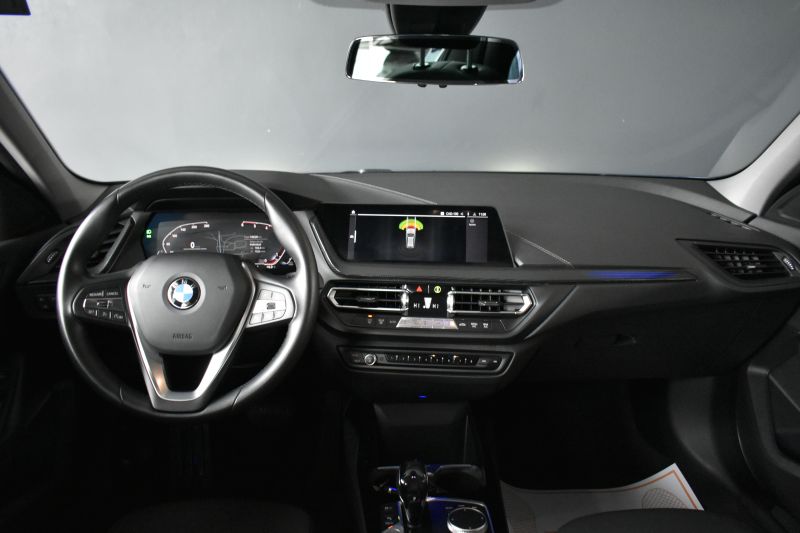 BMW SERIE 1  HATCH 118 DA 150CV SPORTLINE