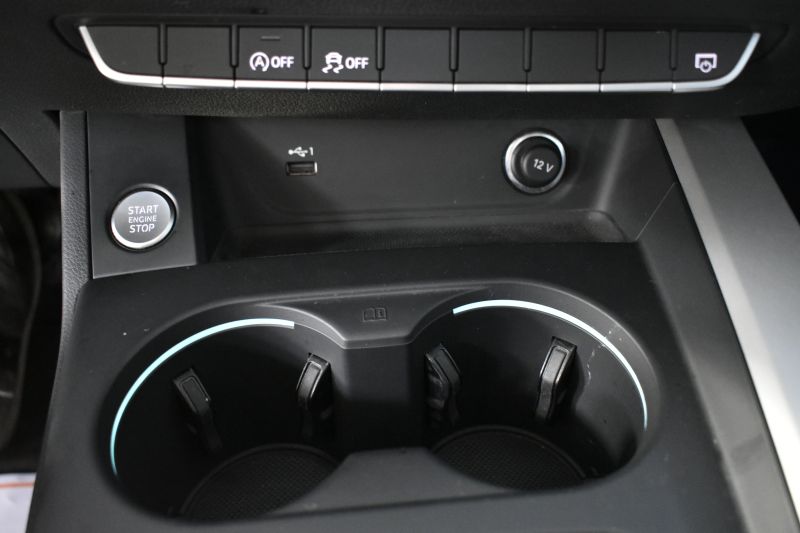 AUDI A4  AVANT 30 TDI 2.0 136CV STRONIC 