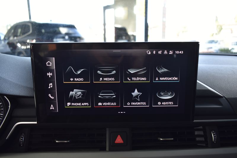 AUDI A4  AVANT 30 TDI 2.0 136CV STRONIC 