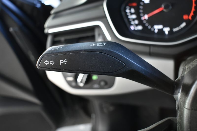 AUDI A4  AVANT 30 TDI 2.0 136CV STRONIC 