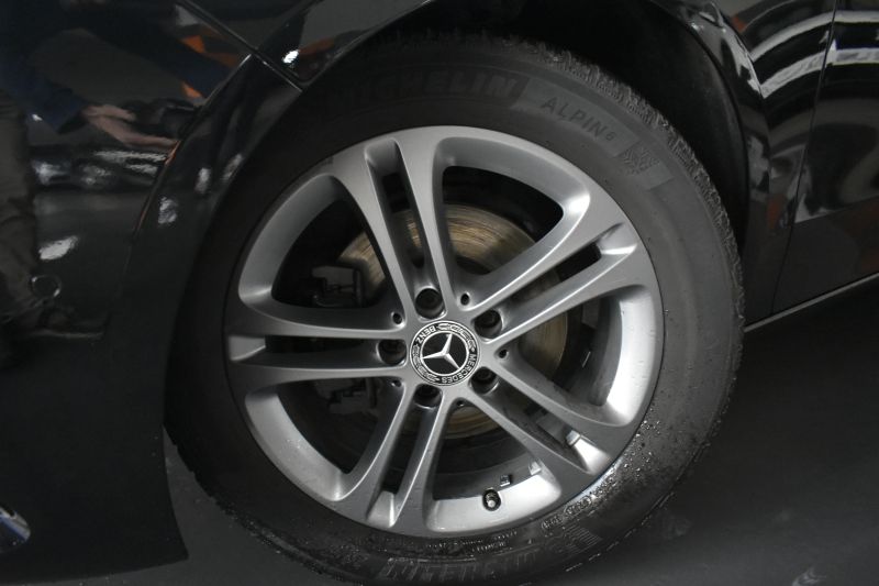 MERCEDES-BENZ B  200  GASOLINA 136CV BUSINESS 