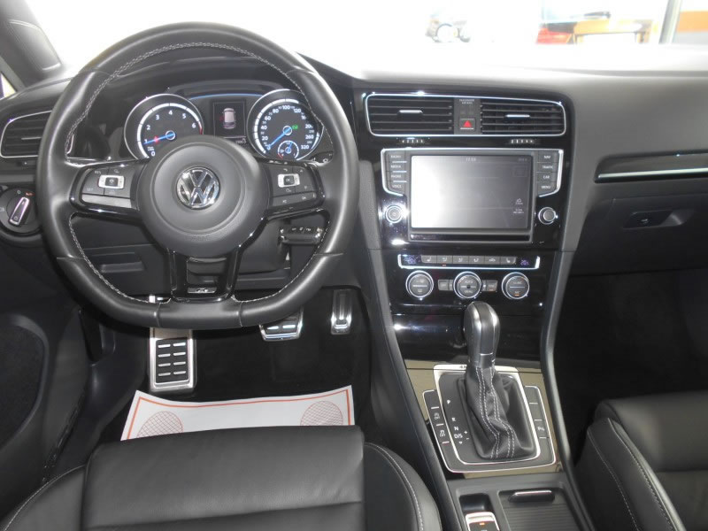 VOLKSWAGEN GOLF VII R300 2.0 TSI 300CV
