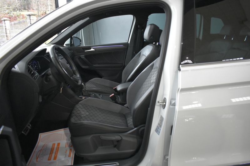 VOLKSWAGEN TIGUAN RLINE 2.0 TDI 150CV DSG VOLKSWAGEN TIGUAN RLINE 2.0 TDI 150CV DSG