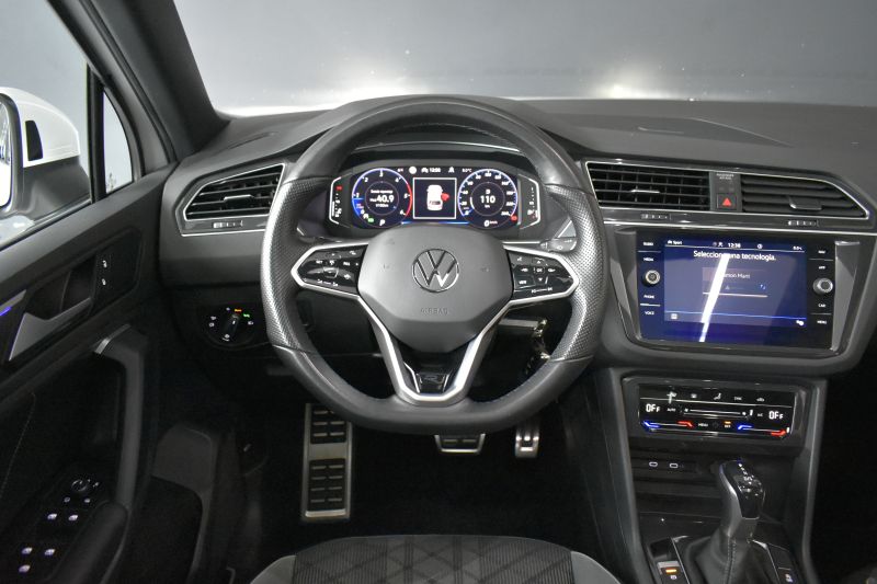 VOLKSWAGEN TIGUAN RLINE 2.0 TDI 150CV DSG VOLKSWAGEN TIGUAN RLINE 2.0 TDI 150CV DSG