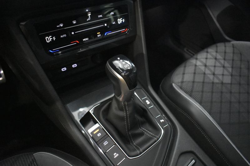 VOLKSWAGEN TIGUAN RLINE 2.0 TDI 150CV DSG VOLKSWAGEN TIGUAN RLINE 2.0 TDI 150CV DSG