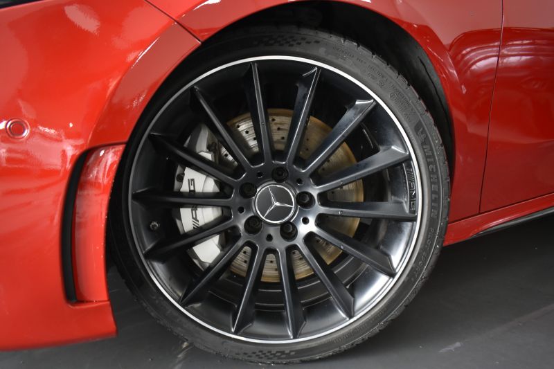 MERCEDES-BENZ CLASE A 35 AMG 