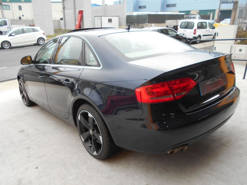 AUDI A4 2.0 TDI 143 MULTRITRONIC BIXENON-LEDS