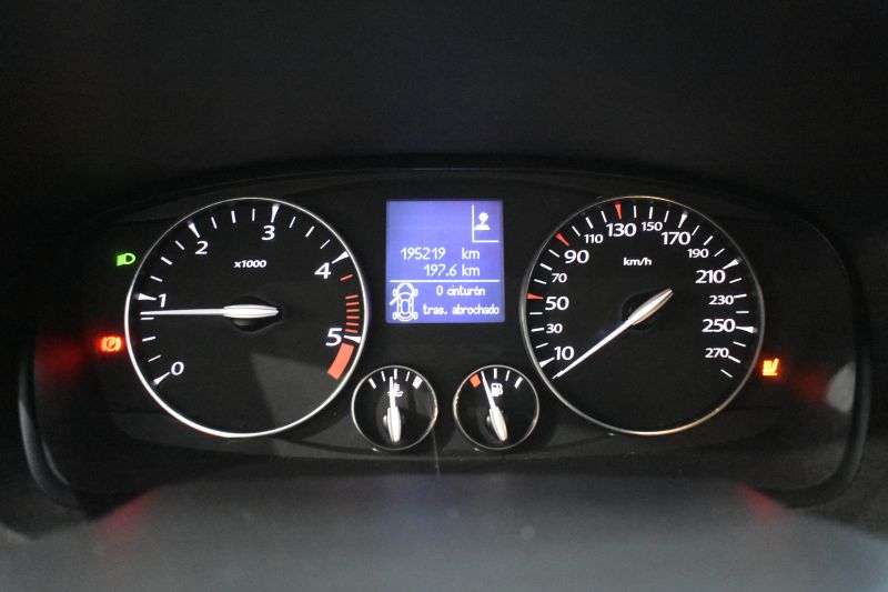 RENAULT LAGUNA GT 4CONTROL 2.0 DCI 150CV RENAULT LAGUNA GT 4CONTROL 2.0 DCI 150CV