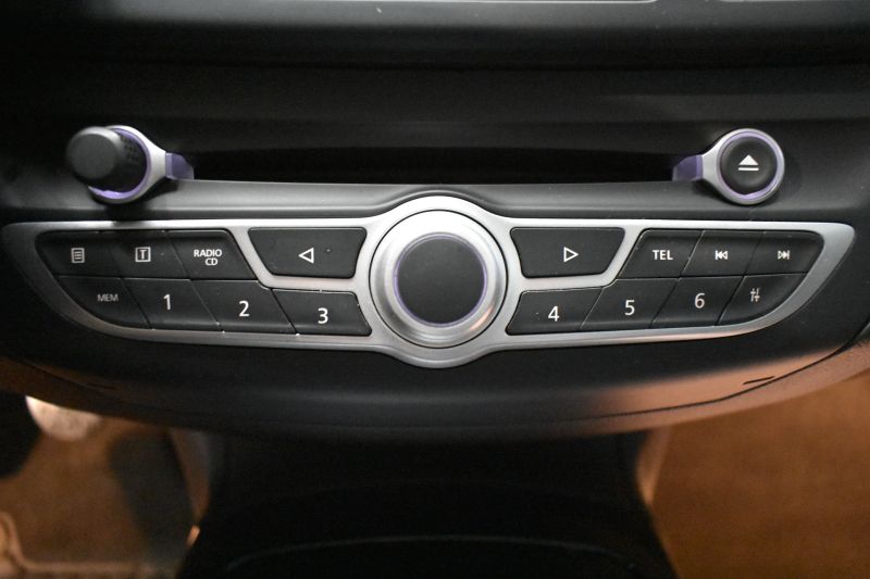 RENAULT LAGUNA GT 4CONTROL 2.0 DCI 150CV RENAULT LAGUNA GT 4CONTROL 2.0 DCI 150CV