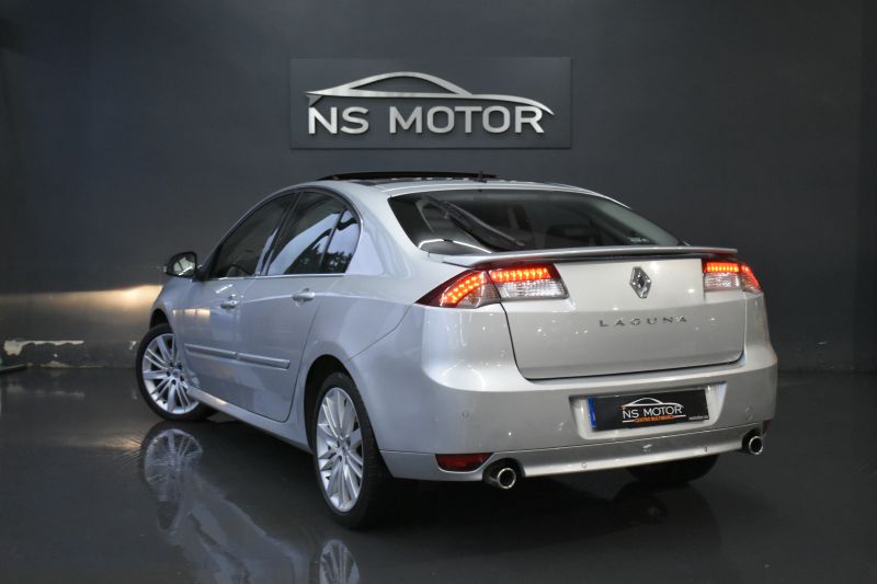 RENAULT LAGUNA GT 4CONTROL 2.0 DCI 150CV RENAULT LAGUNA GT 4CONTROL 2.0 DCI 150CV