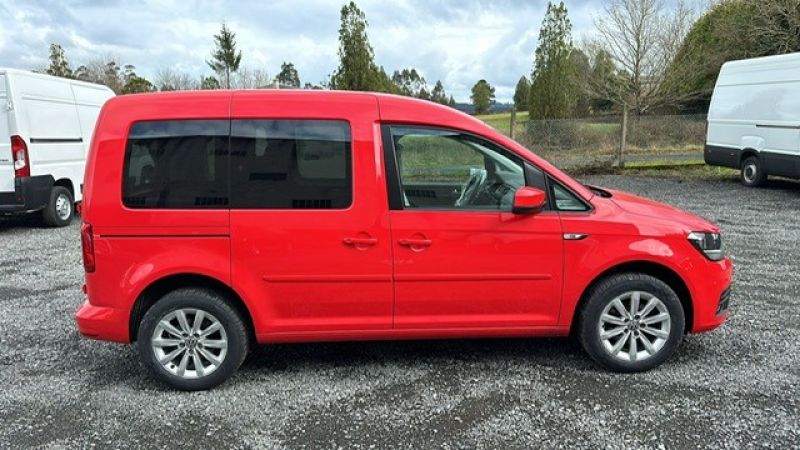 VOLKSWAGEN CADDY KOMBI 2.0 TDI 102CV CATEGORIA 1000 TURISMO VOLKSWAGEN CADDY KOMBI 2.0 TDI 102CV CATEGORIA 1000 TURISMO