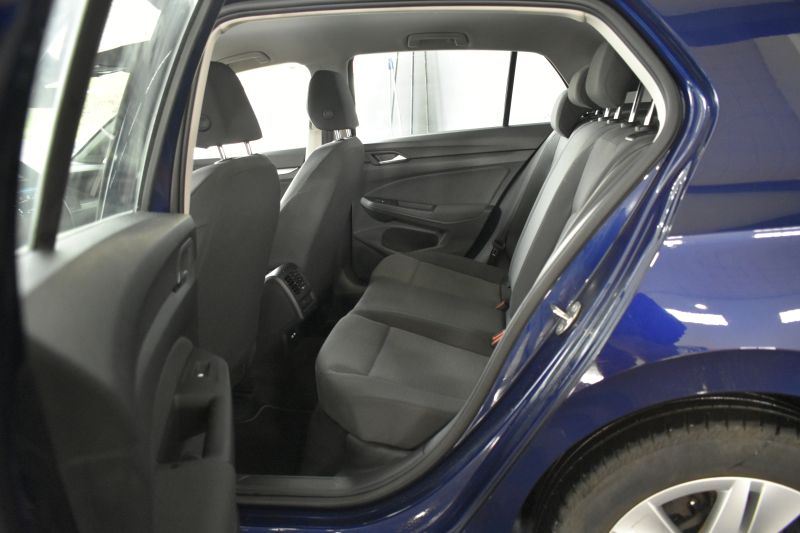 VOLKSWAGEN GOLF 8 2.0 TDI 115CV