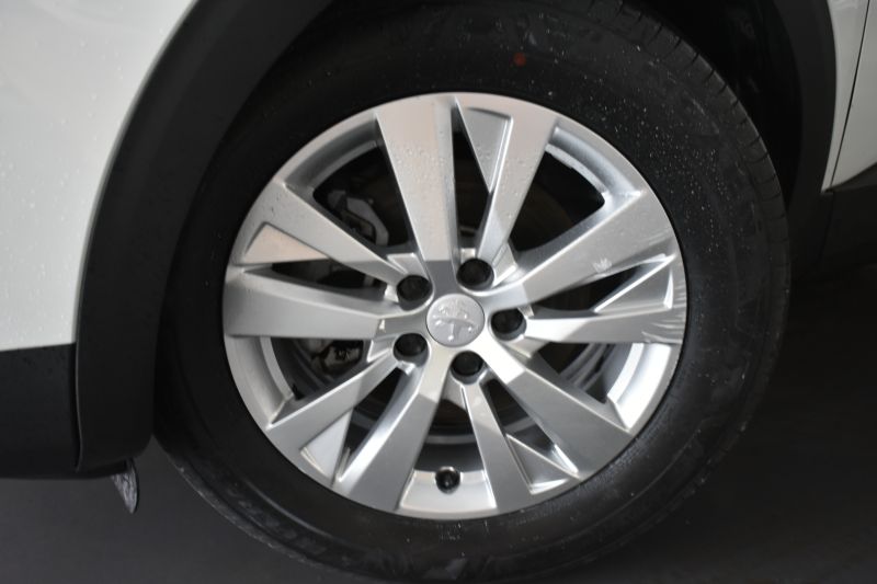 PEUGEOT 3008 1.5 BLUEHDI ACTIVE PACK 130CV