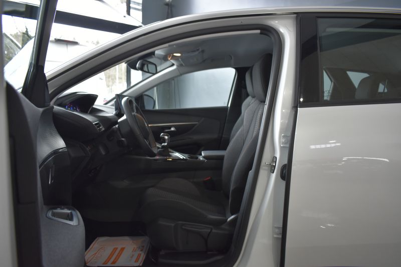 PEUGEOT 3008 1.5 BLUEHDI ACTIVE PACK 130CV