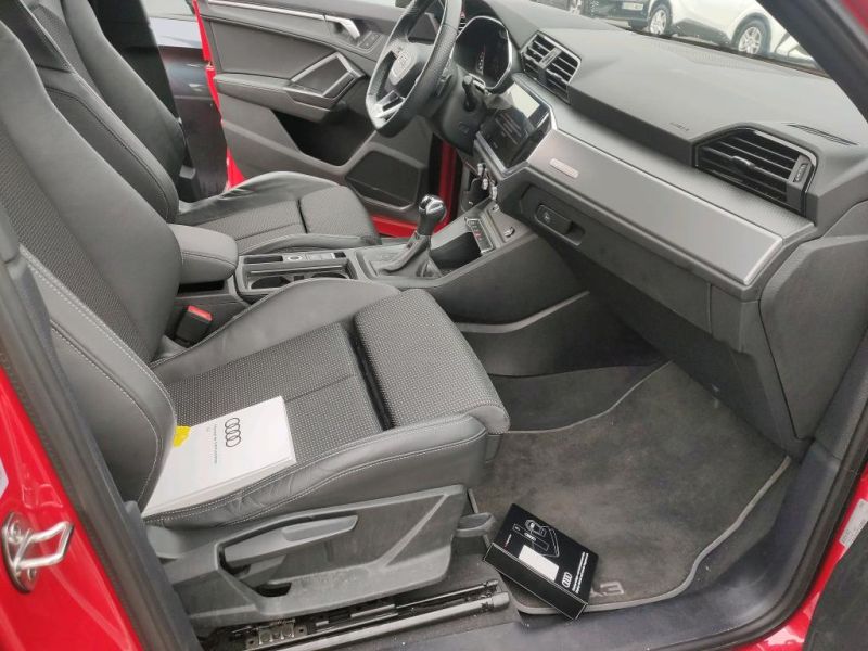 AUDI Q3 SPORTBCAK BLACK LINE 35 TDI 150CV STRONIC