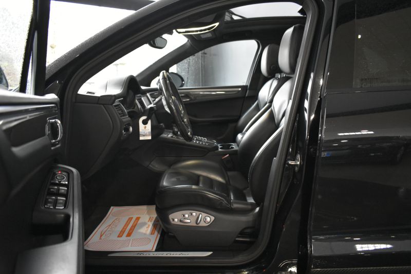 PORSCHE MACAN TURBO 400CV