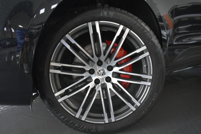 PORSCHE MACAN TURBO 400CV