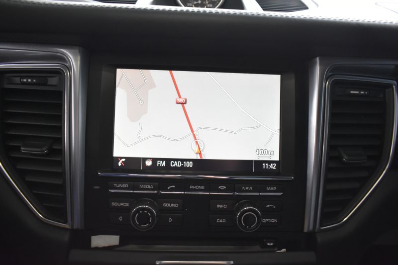 PORSCHE MACAN TURBO 400CV