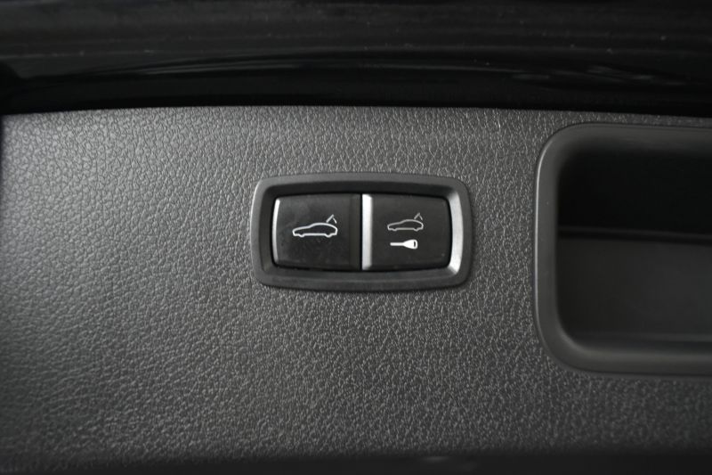 PORSCHE MACAN TURBO 400CV