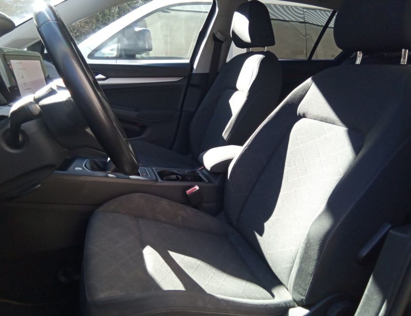 VOLKSWAGEN GOLF 8 1.5 TSI 130CV  LIFE
