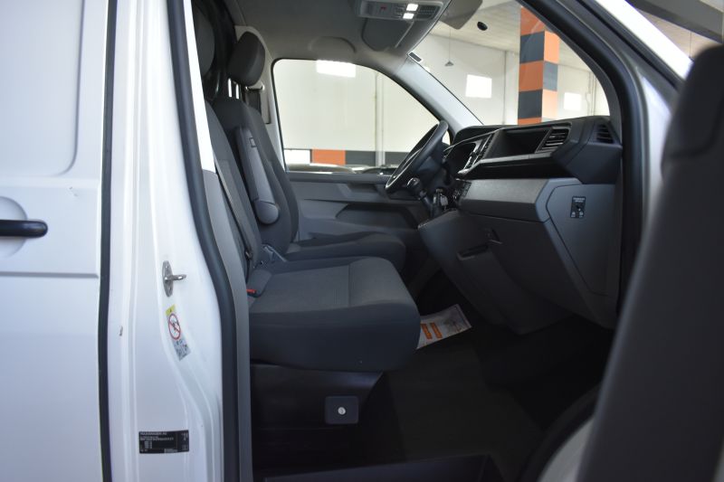 VOLKSWAGEN TRANSPORTER FURGON CORTO 2.0 TDI CR 110CV 