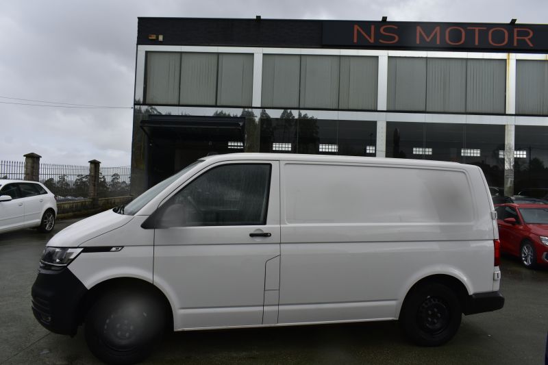 VOLKSWAGEN TRANSPORTER FURGON CORTO 2.0 TDI CR 110CV 
