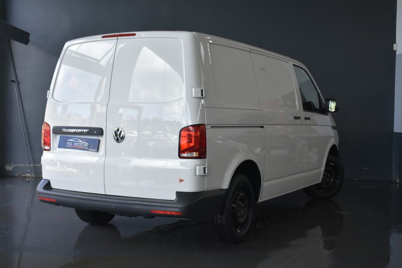 VOLKSWAGEN TRANSPORTER FURGON CORTO 2.0 TDI CR 110CV 